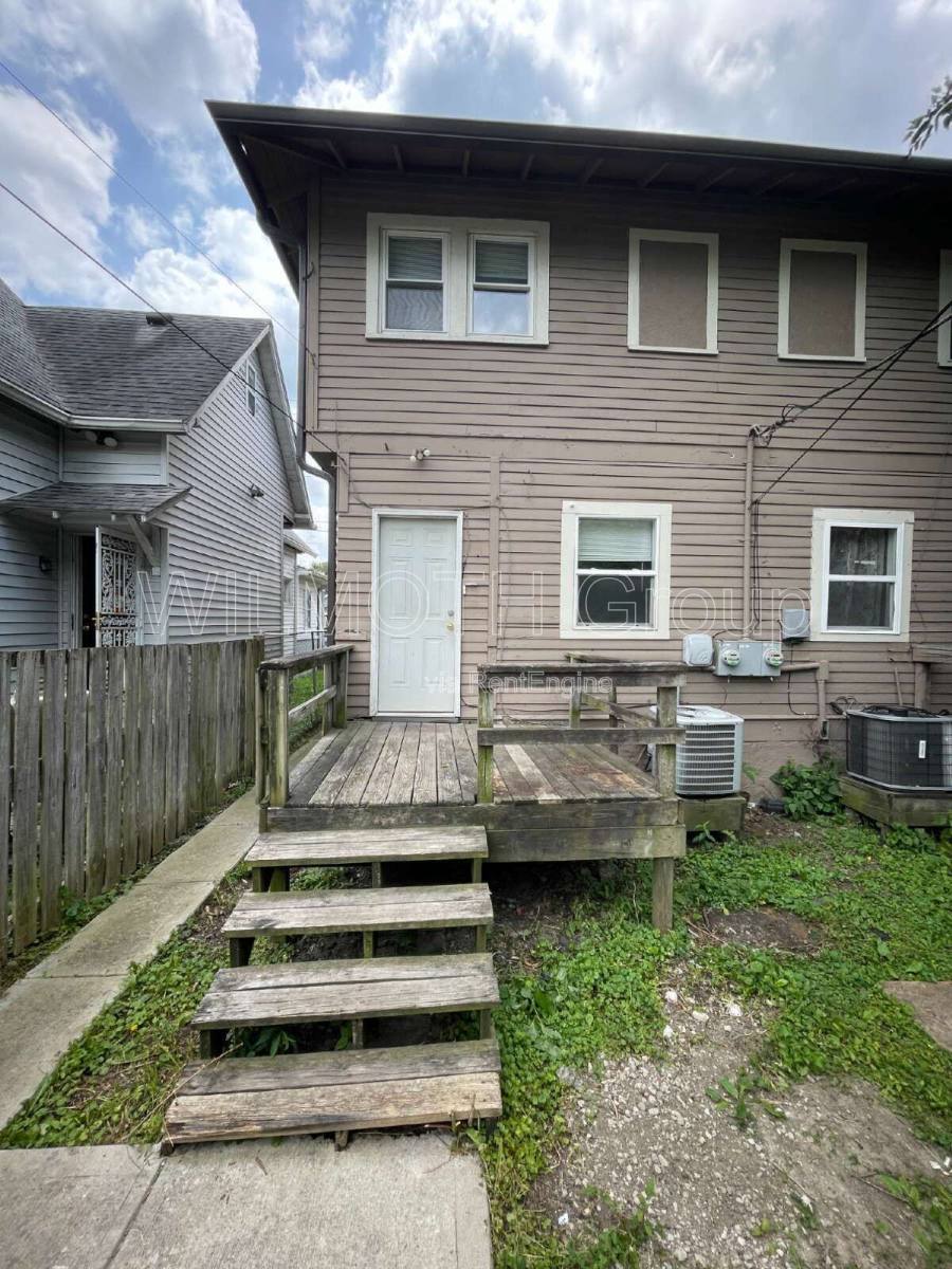 House for rent at 4214 E Washington St, Indianapolis, IN 46201