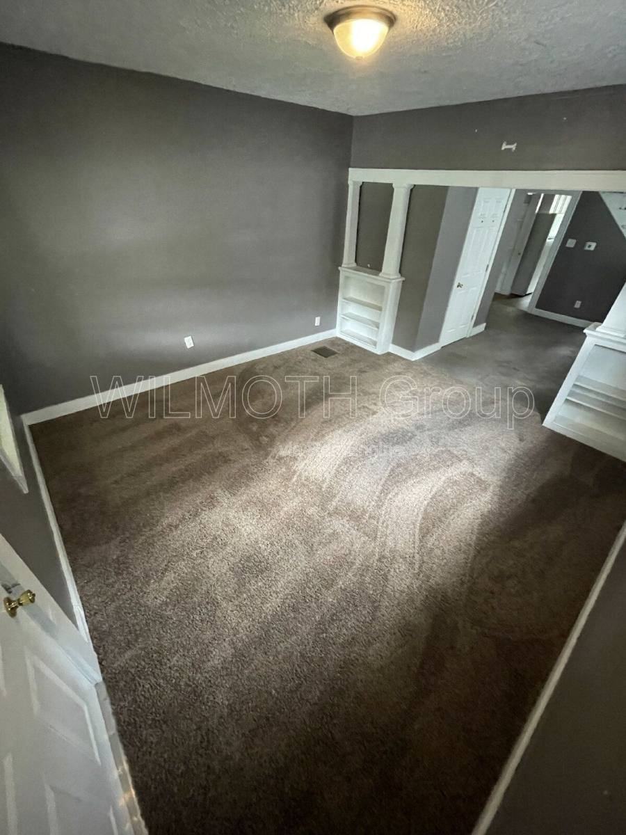 House for rent at 4214 E Washington St, Indianapolis, IN 46201
