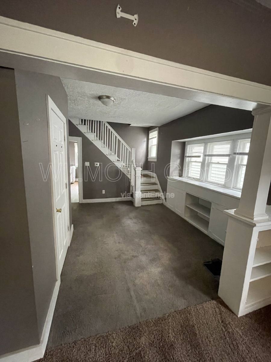 House for rent at 4214 E Washington St, Indianapolis, IN 46201