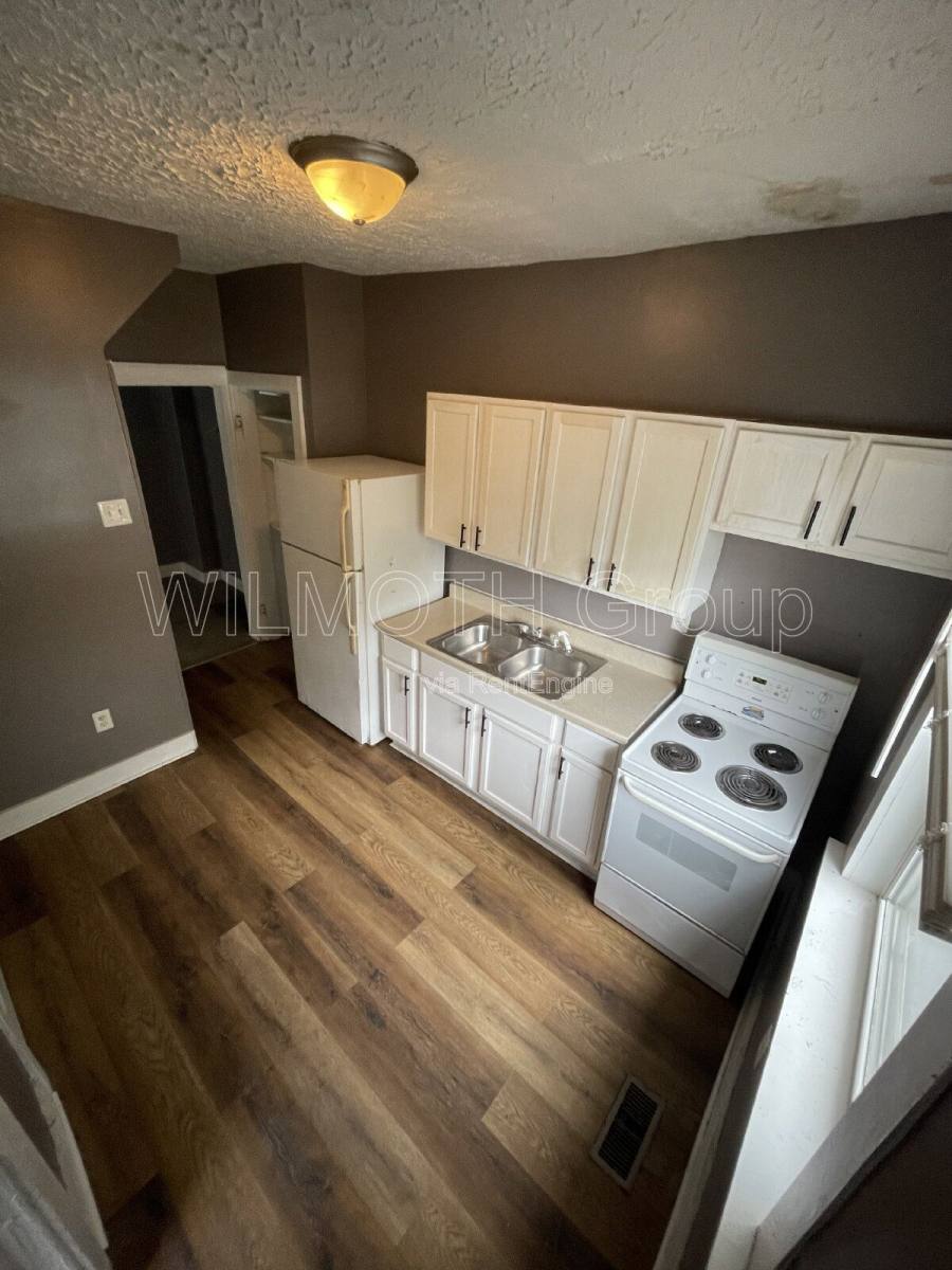 House for rent at 4214 E Washington St, Indianapolis, IN 46201