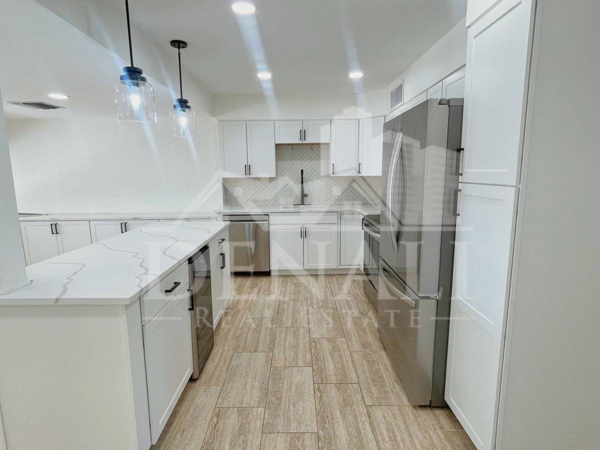 House for rent at 2401 E Meadowbrook Ave, Phoenix, AZ 85016
