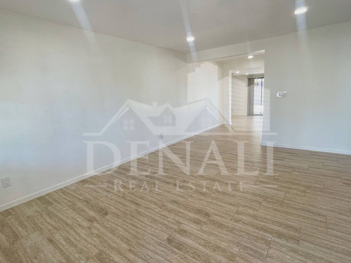 House for rent at 2401 E Meadowbrook Ave, Phoenix, AZ 85016