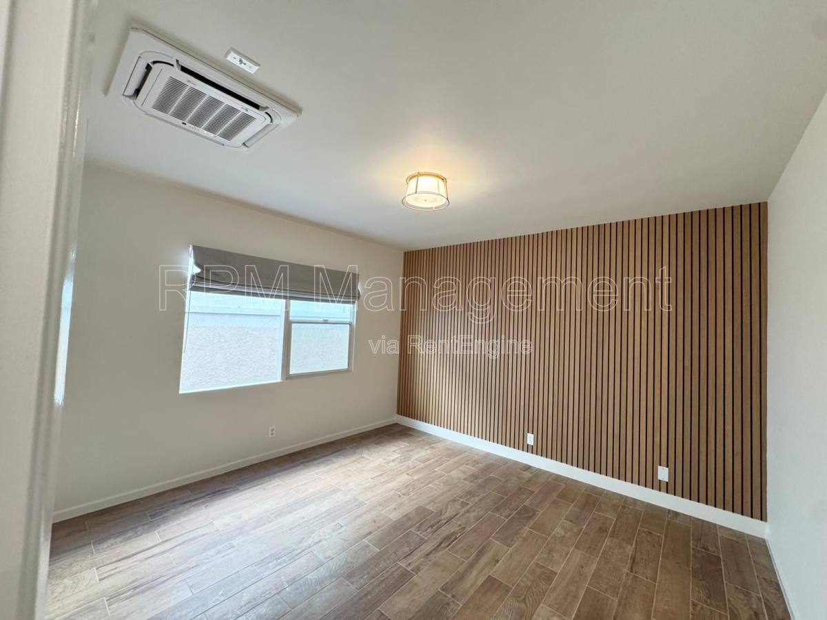 Apartment for rent at 1134 9th St #D, Santa Monica, CA 90403
