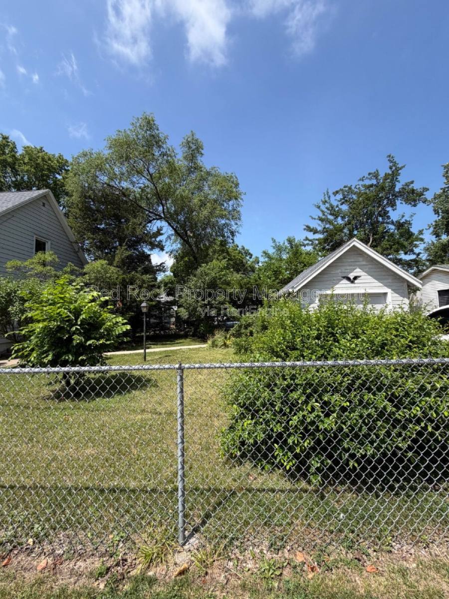 House for rent at 1003 Liberty Ave, Beloit, WI 53511