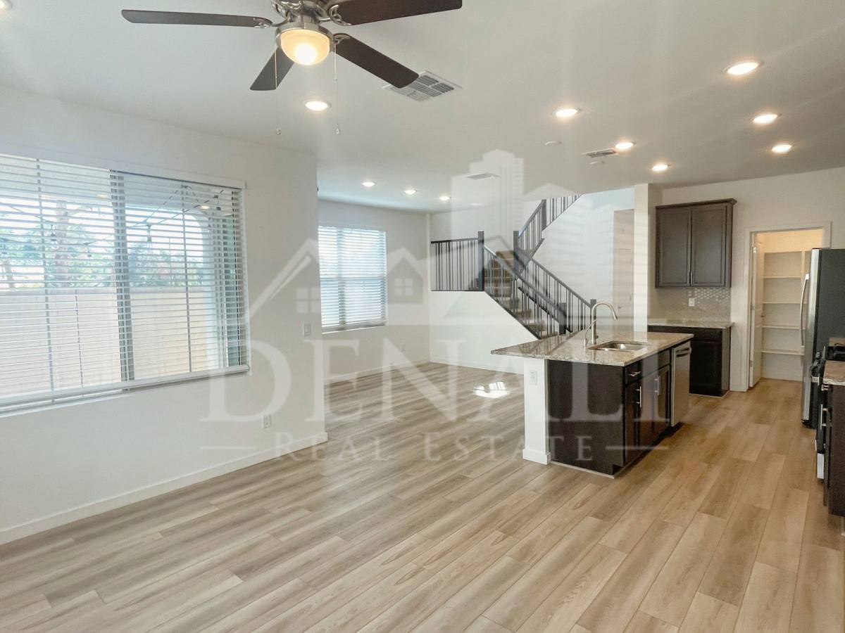 House for rent at 1365 W Bluejay Dr, Chandler, AZ 85286