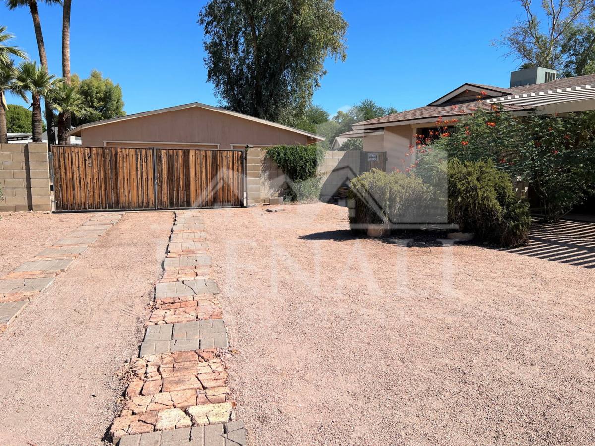 House for rent at 5129 E Emile Zola Ave, Scottsdale, AZ 85254