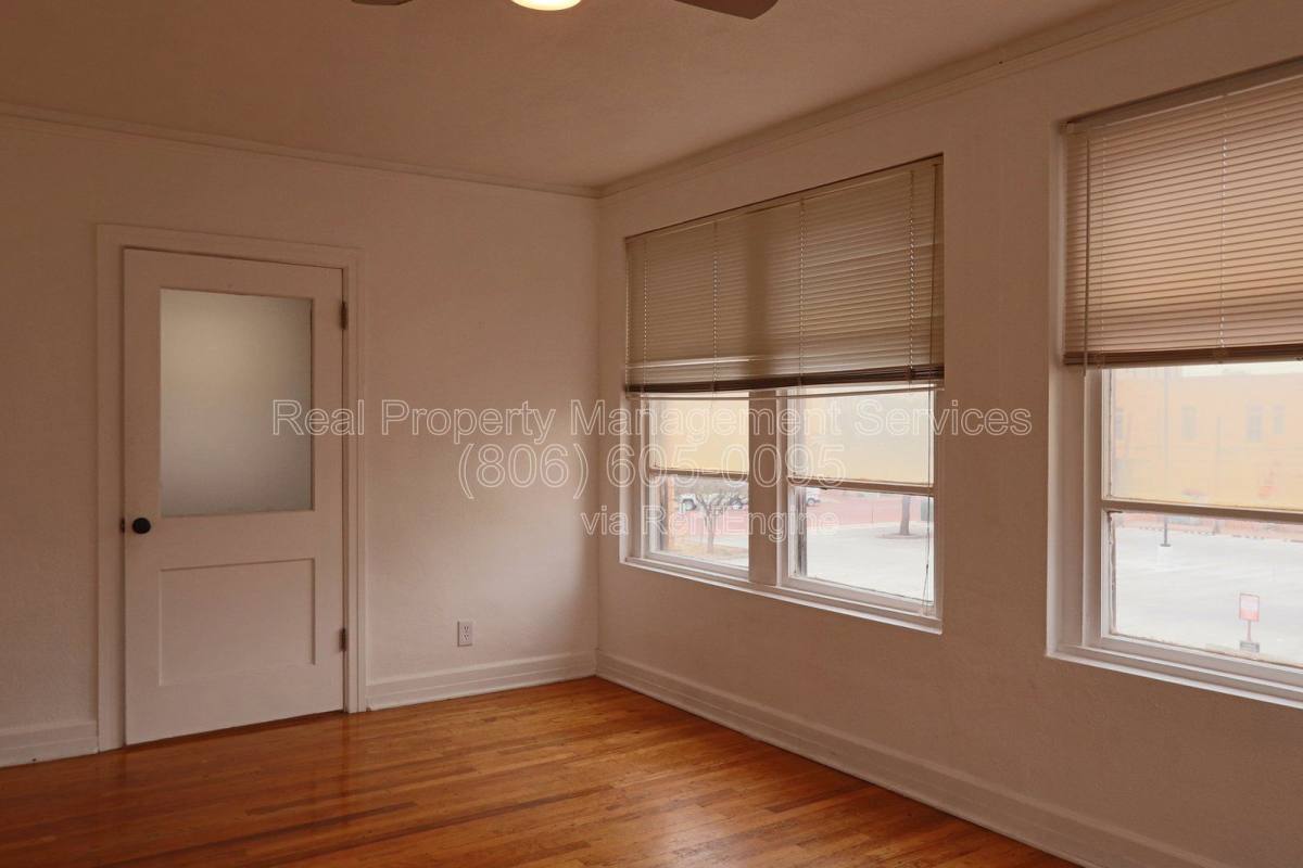 Apartment for rent at 1312 Ave J #B, Lubbock, TX 79401