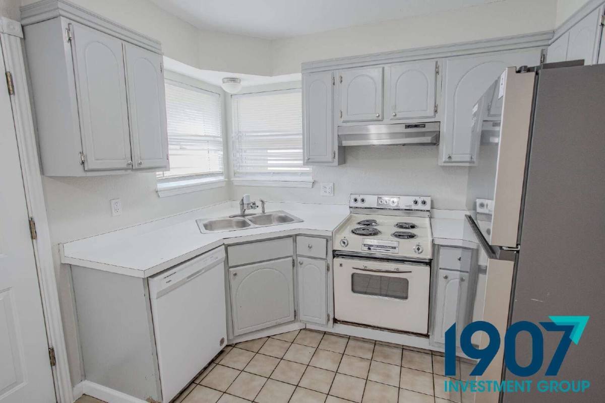 Apartment for rent at 1247 W Huntington Way #A, Mustang, OK 73064
