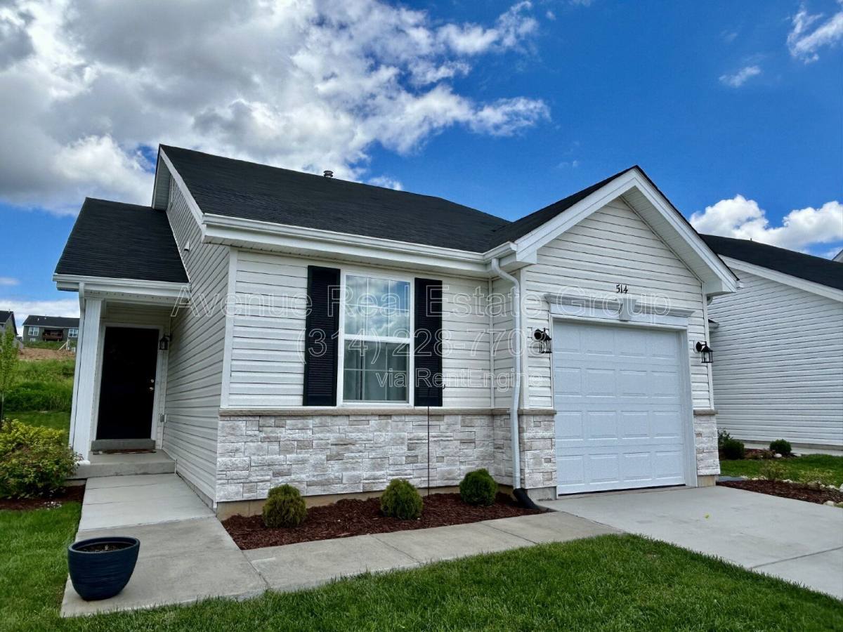 House for rent at 514 Rolling Meadow Dr, Eureka, MO 63025