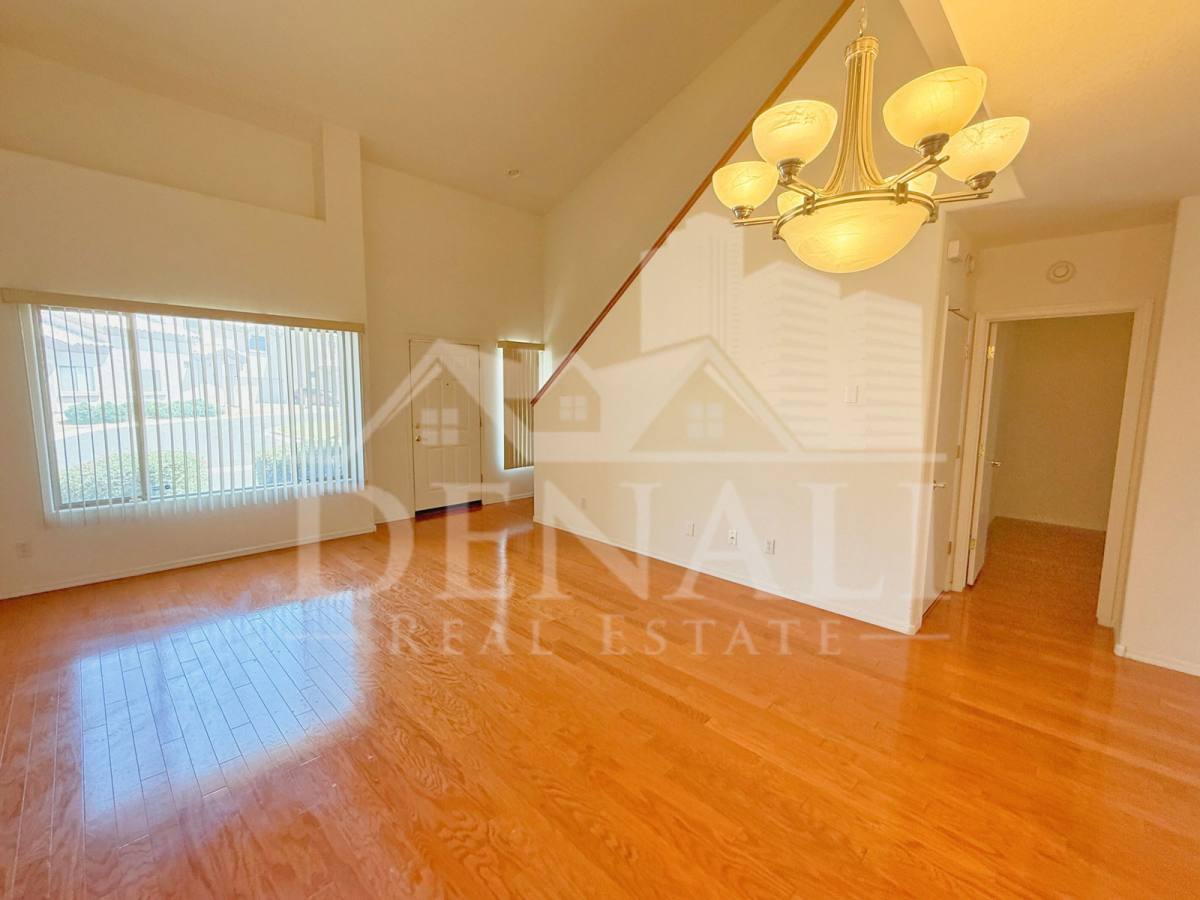 Townhouse for rent at 15802 N Hidden Valley Lane, Peoria, AZ 85382