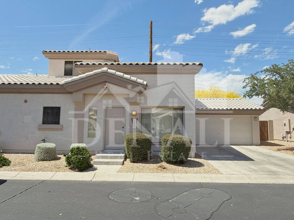 Townhouse for rent at 15802 N Hidden Valley Lane, Peoria, AZ 85382