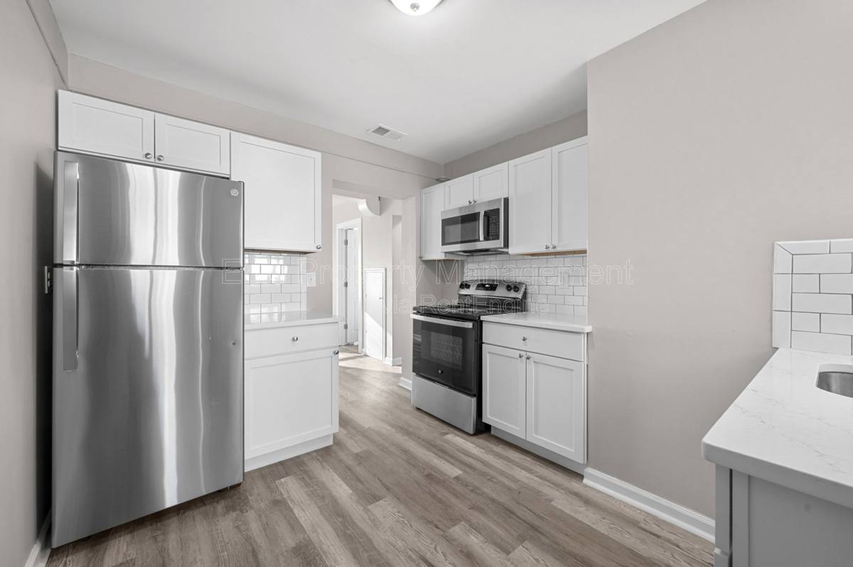 Apartment for rent at 6739 Ford Ave, Warren, MI 48091