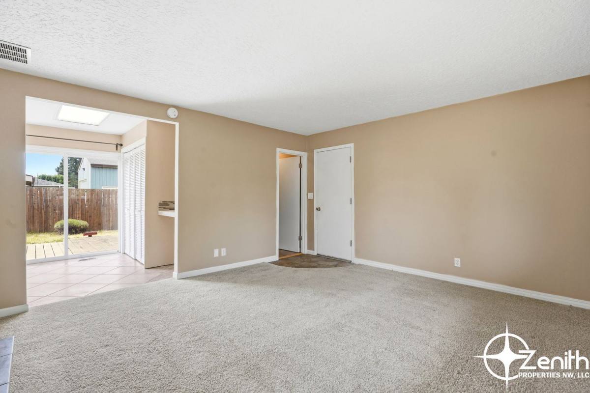 House for rent at 8317 Chesapeake Dr, Vancouver, WA 98664