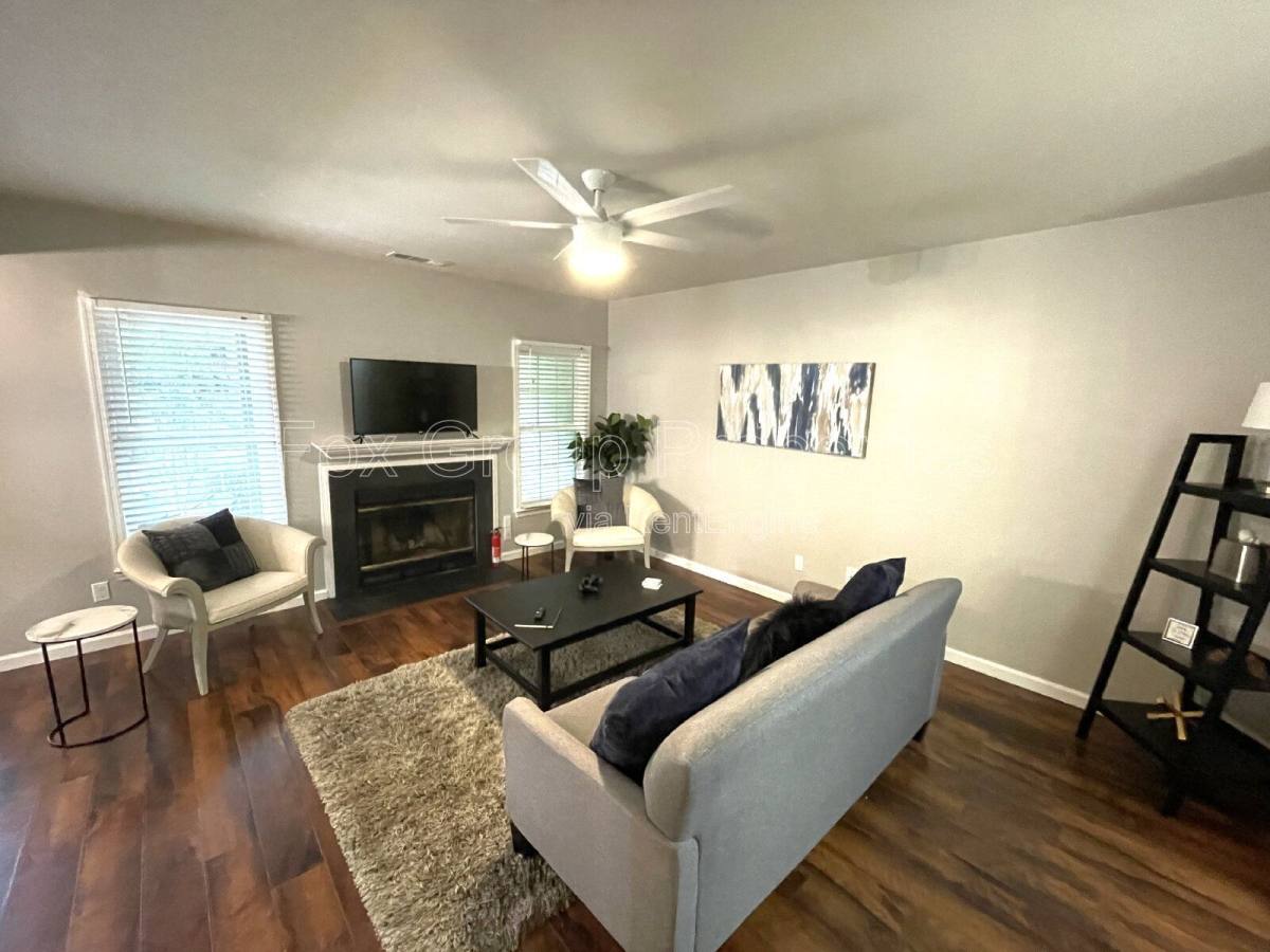 Apartment for rent at 19831 Henderson Rd #A, Cornelius, NC 28031