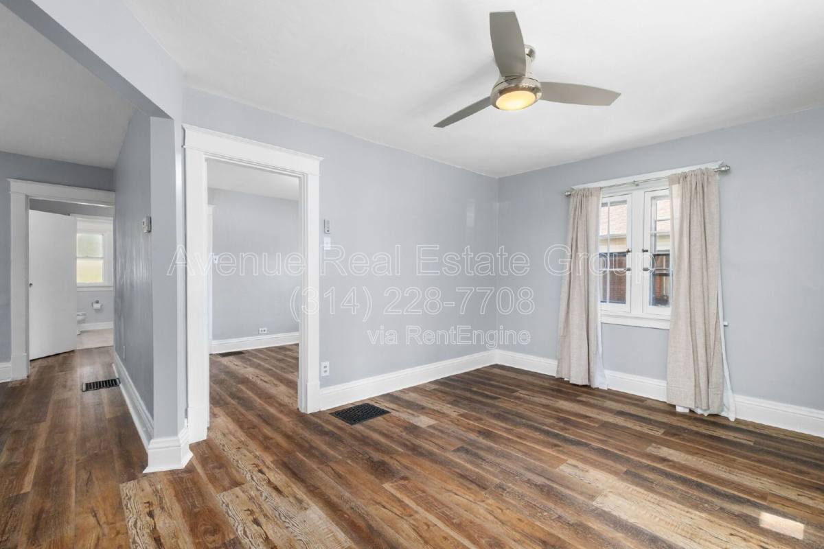 House for rent at 8009 Monroe Ave, Saint Louis, MO 63114