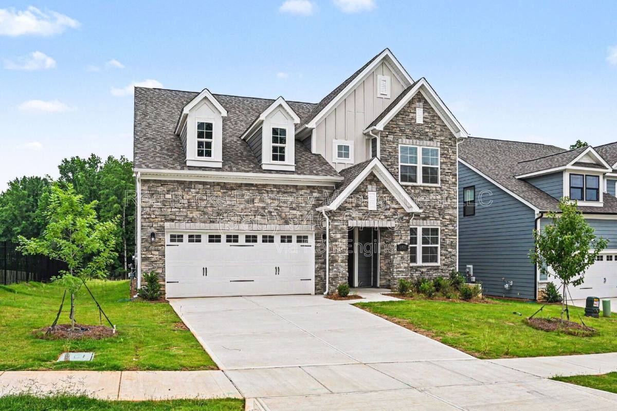 House for rent at 11026 Lochmere Rd, Charlotte, NC 28278