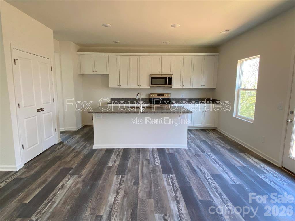 House for rent at 1662 Nicholas Way, Hickory, NC 28602