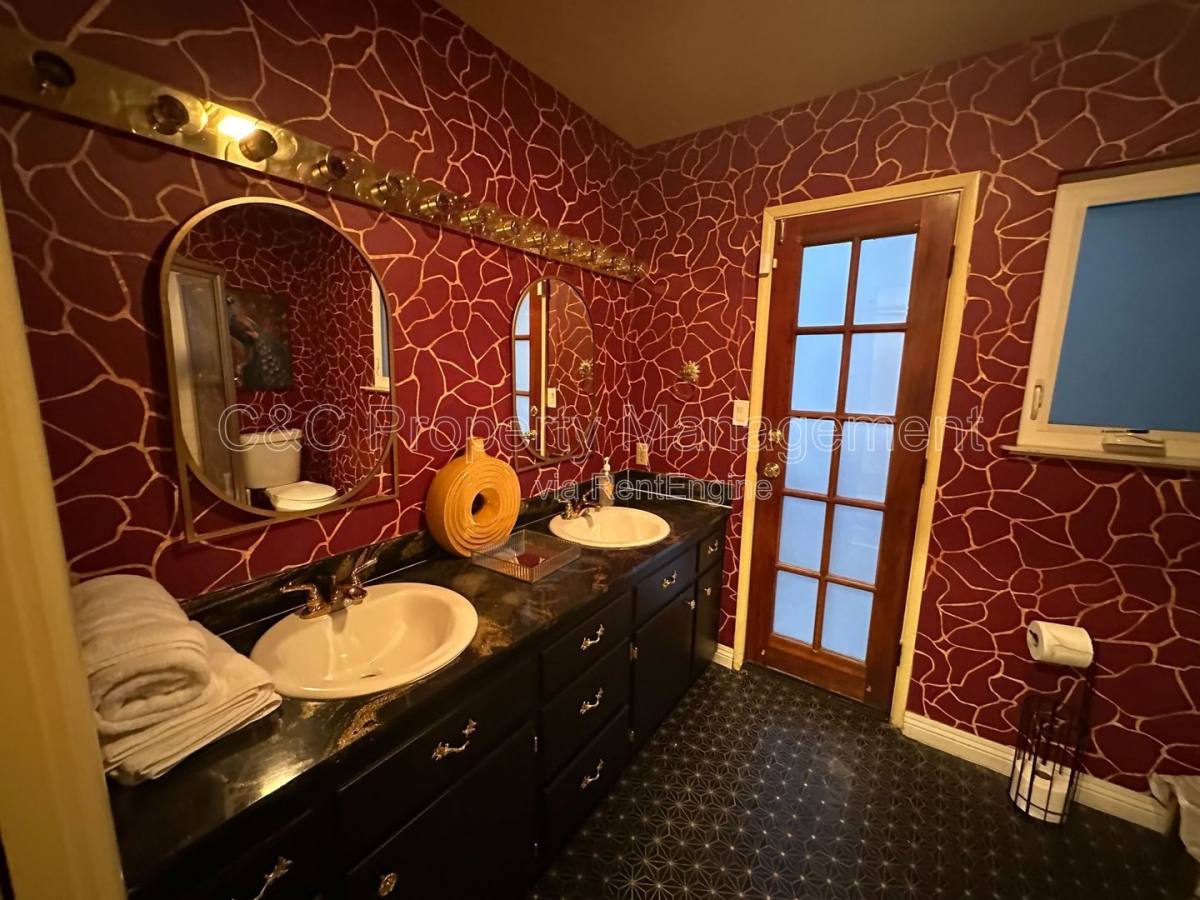 House for rent at 425 Edgerton Dr, San Bernardino, CA 92405
