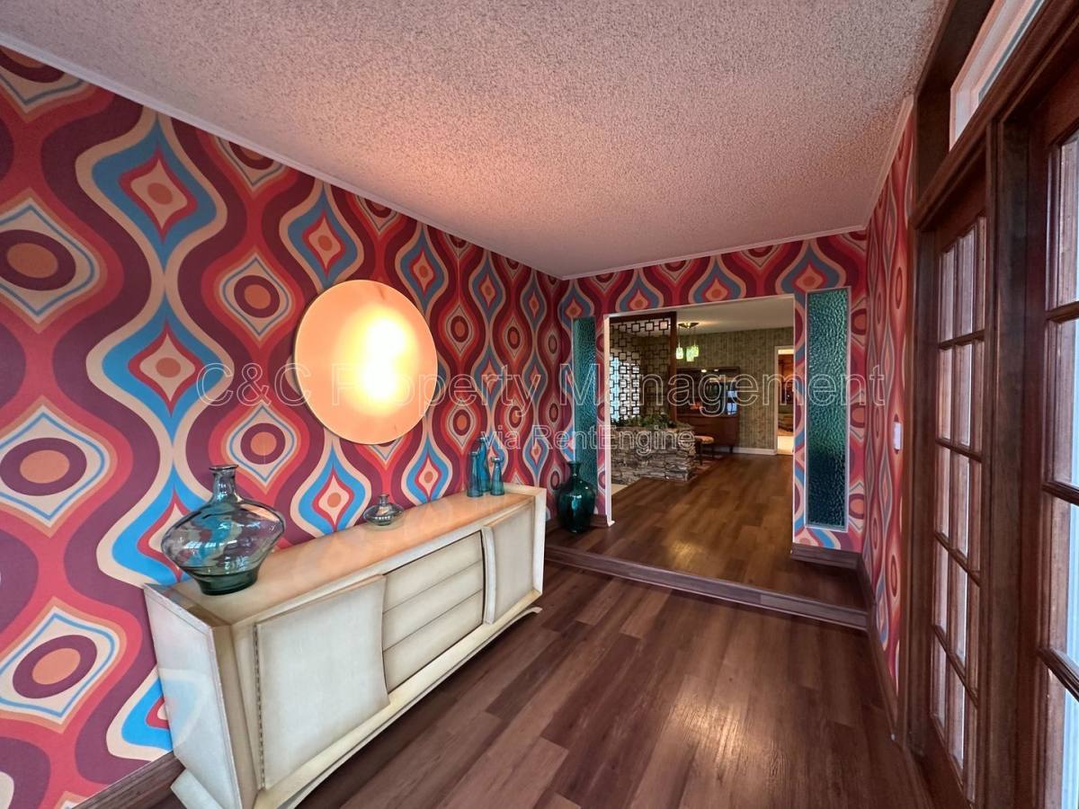 House for rent at 425 Edgerton Dr, San Bernardino, CA 92405