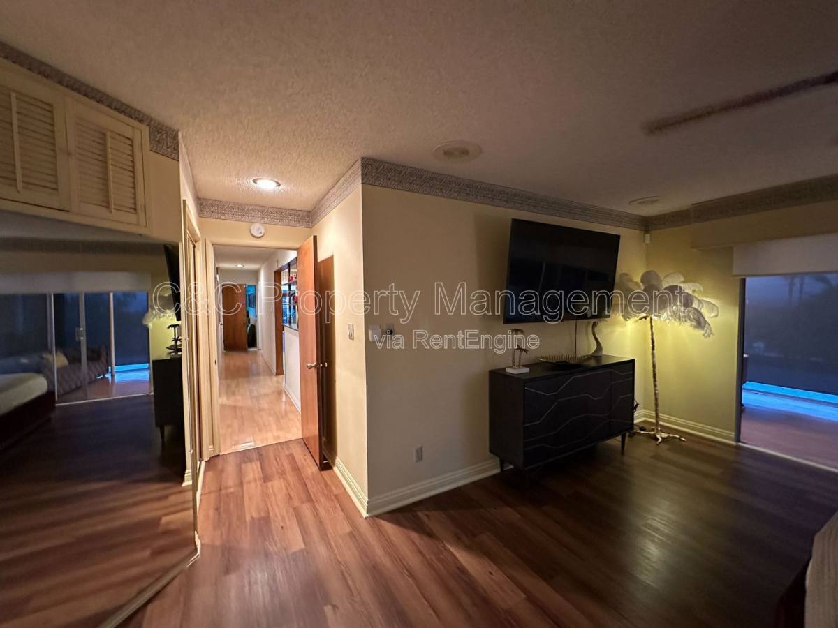 House for rent at 425 Edgerton Dr, San Bernardino, CA 92405