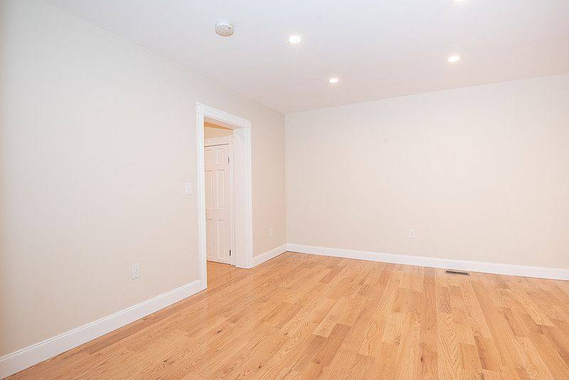 Apartment for rent at 323 N Mulberry St #1, Lancaster, PA 17603