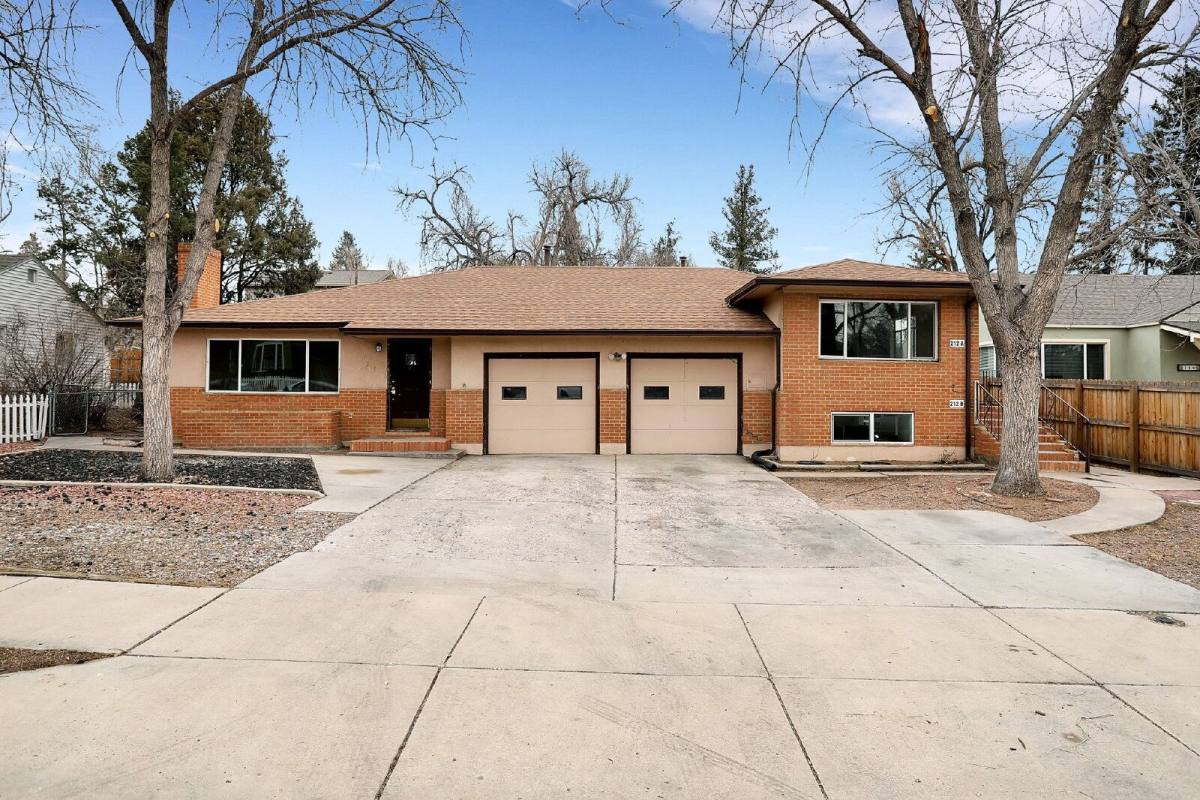 Apartment for rent at 214 Cheyenne Blvd #212A, Colorado Springs, CO 80905