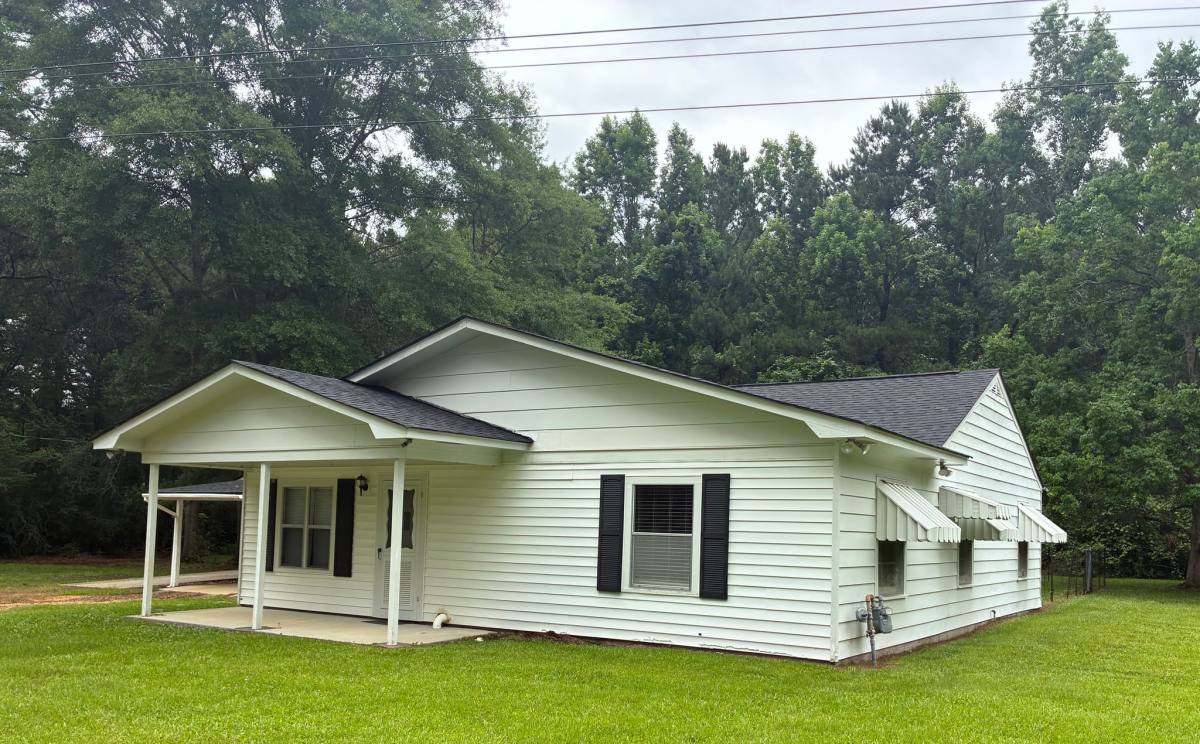 House for rent at 878 Leeville Rd, Petal, MS 39465