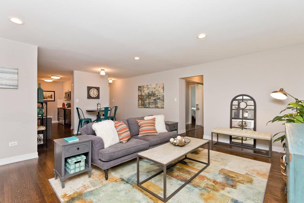 Apartment for rent at 5536 N Sheridan Rd, Chicago, IL 60640
