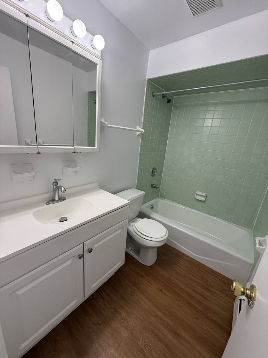 Apartment for rent at 1276 River Rd #2, Edgewater, NJ 07020