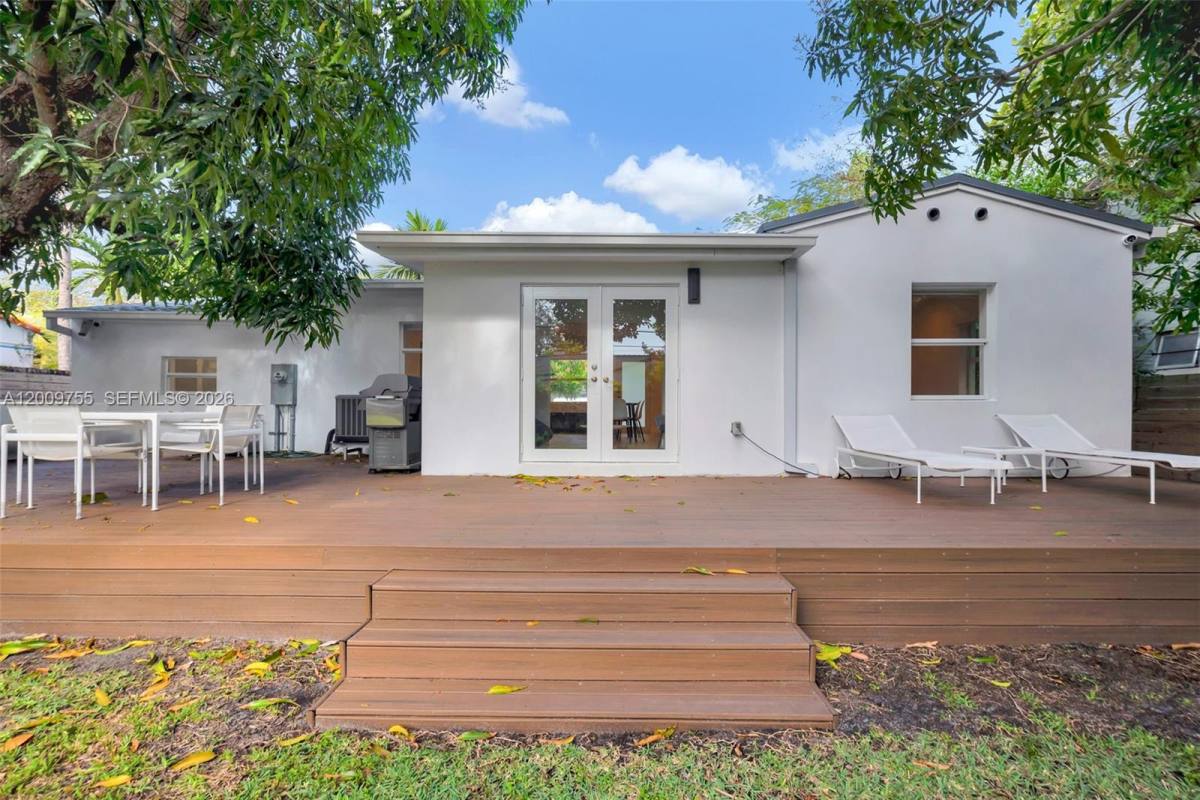 House for rent at 742 NE 81st St, Miami, FL 33138