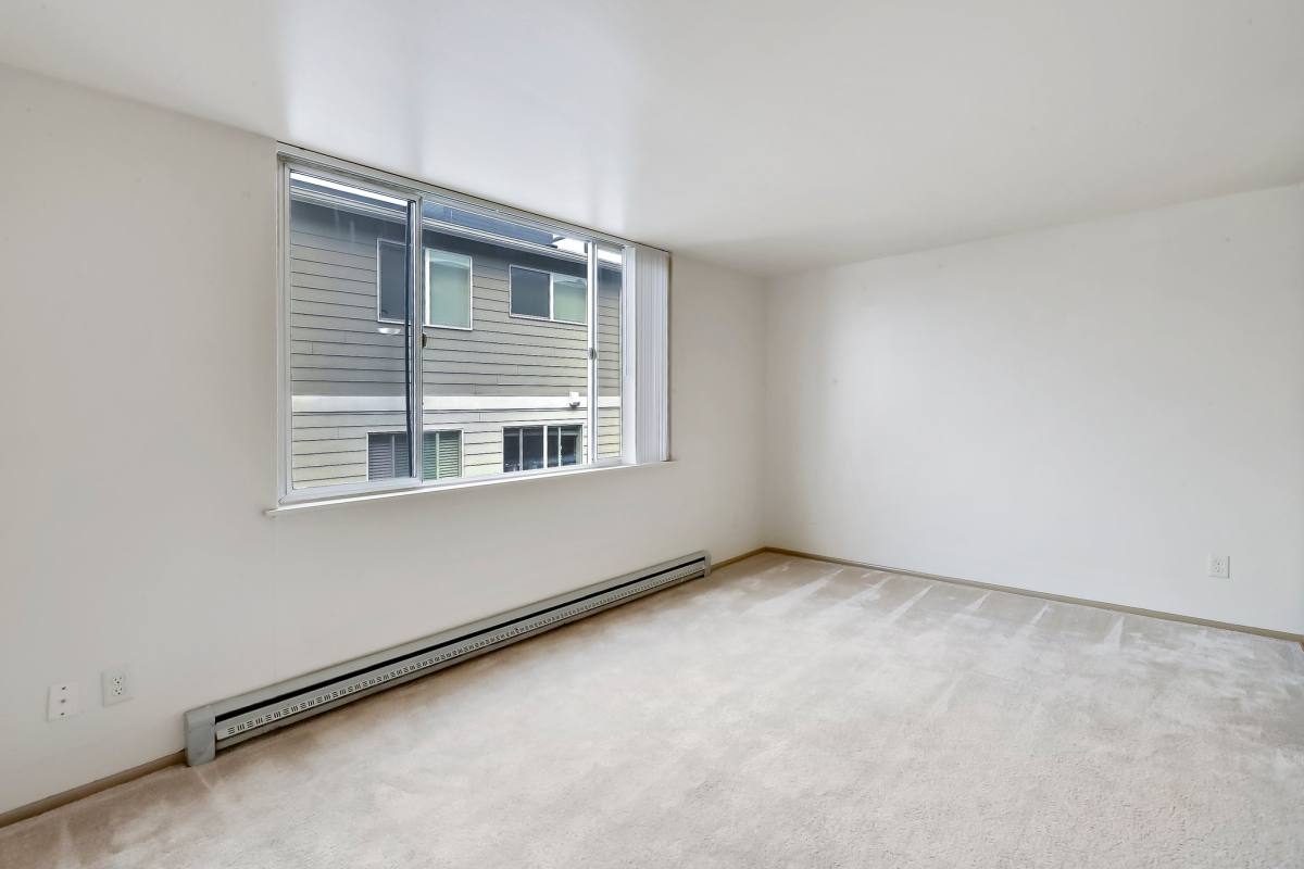 Apartment for rent at 5515 15th Ave NE #205, Seattle, WA 98105
