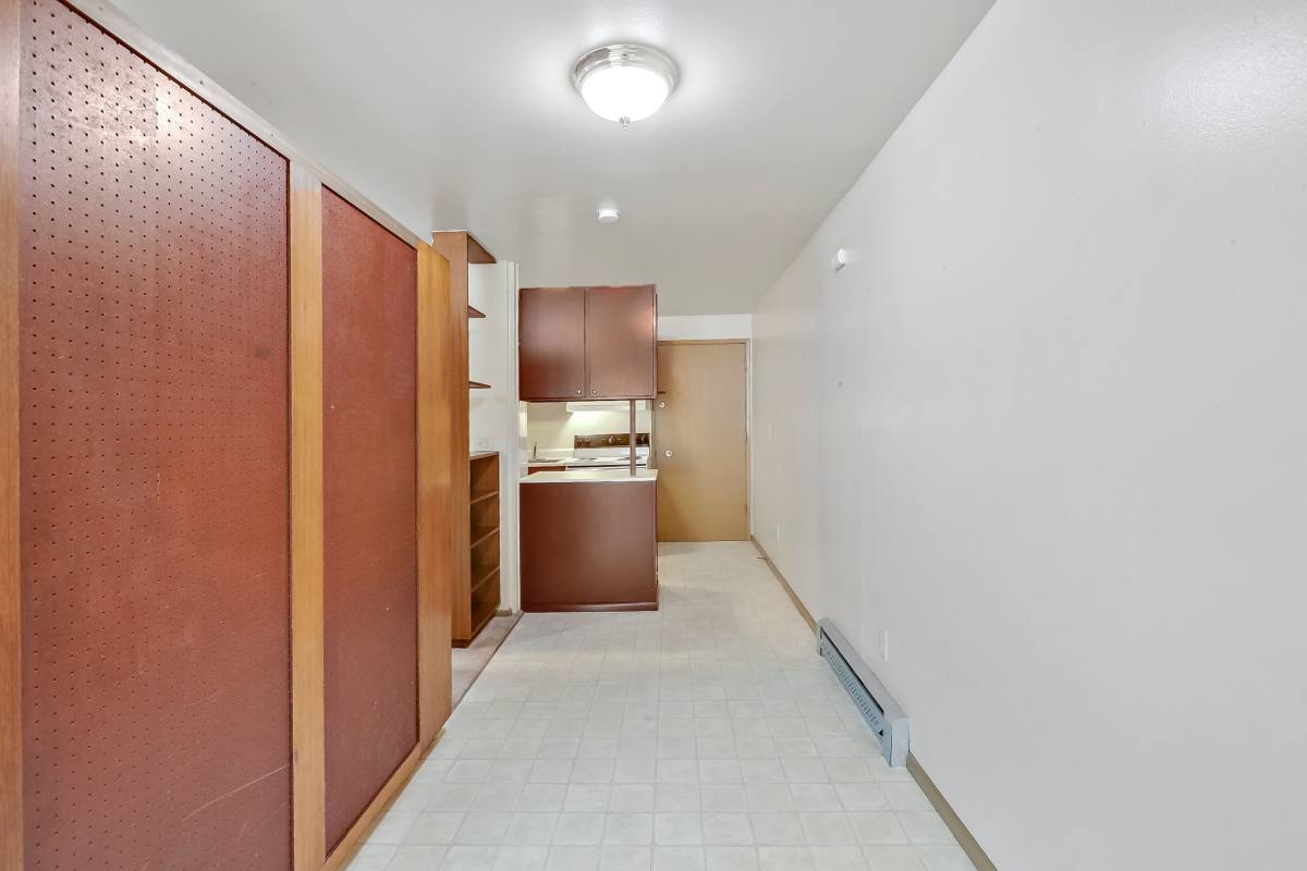 Apartment for rent at 5515 15th Ave NE #205, Seattle, WA 98105