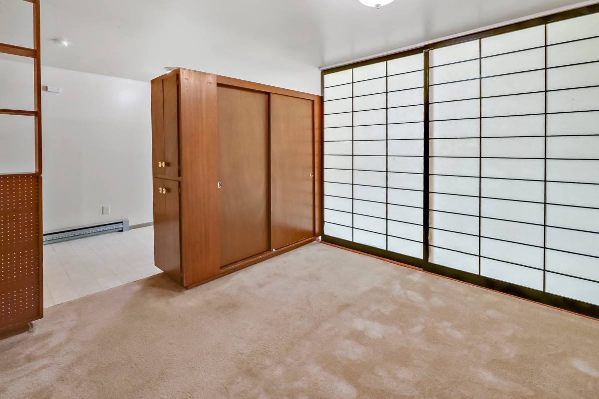 Apartment for rent at 5515 15th Ave NE #205, Seattle, WA 98105