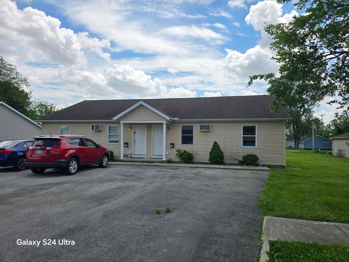 Apartment for rent at 1205 Gregg St, Washington Court House, OH 43160