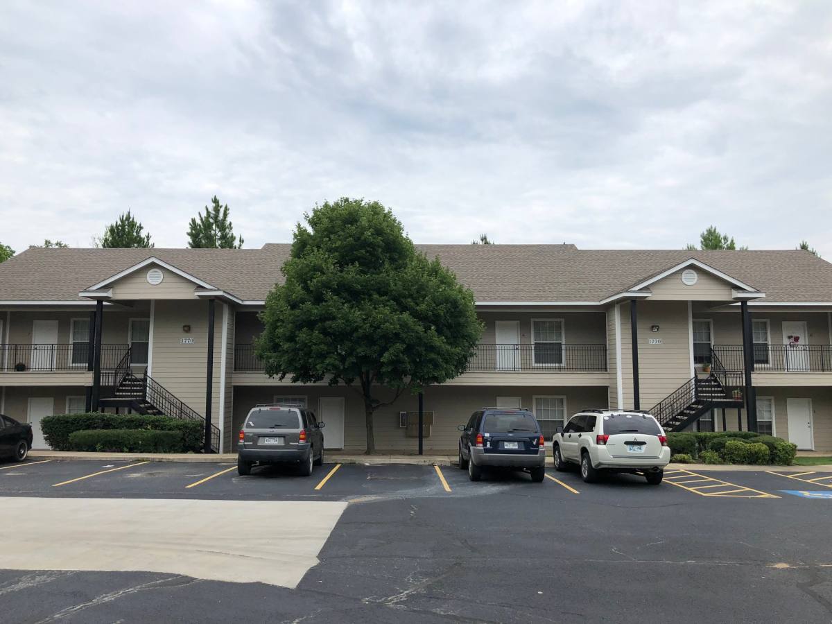 Apartment for rent at 1770 N Gregg Ave #1, Fayetteville, AR 72703