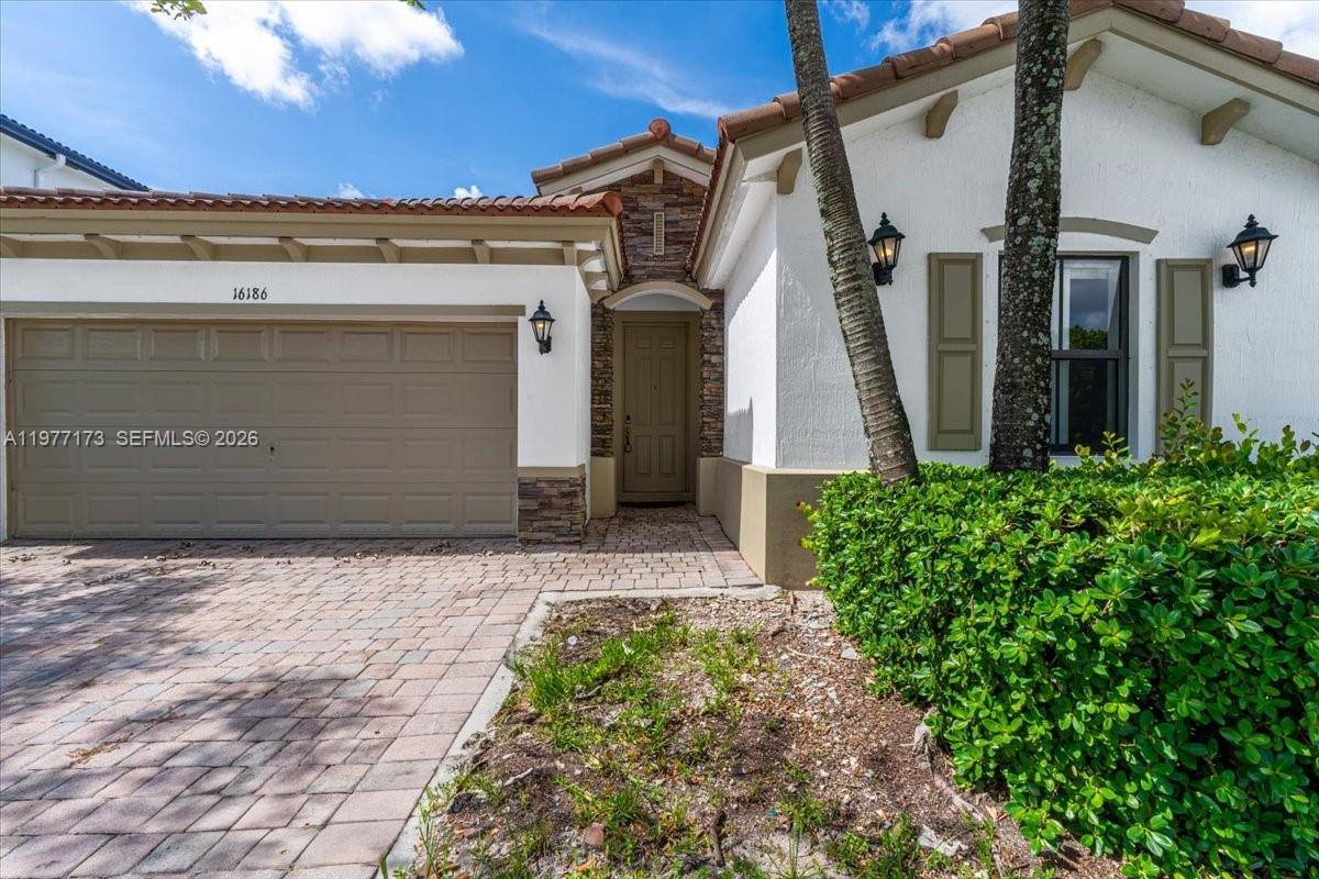 House for rent at 16186 SW 65th Lane, Miami, FL 33193
