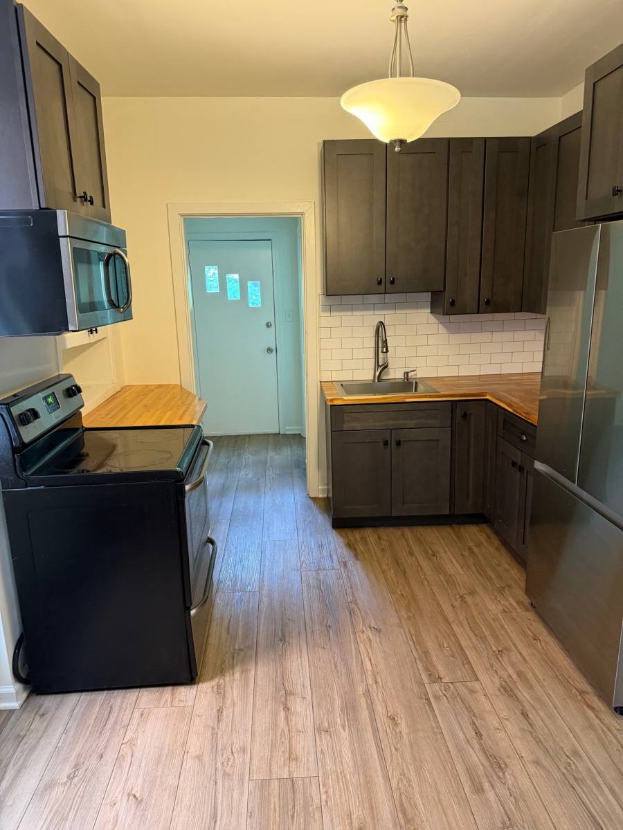 Apartment for rent at 836 Collins St #1, Pittsburgh, PA 15206