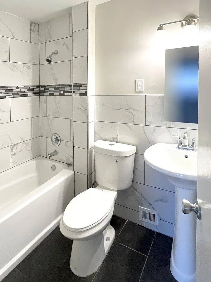 Apartment for rent at 7901 Roosevelt Blvd #B02, Philadelphia, PA 19152