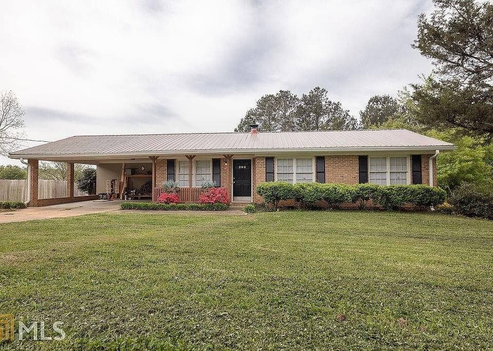 House for rent at 295 Vincent Dr, Athens, GA 30607