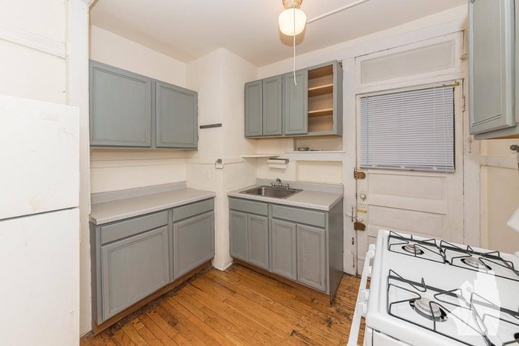 Apartment for rent at 630 W Arlington Place #52, Chicago, IL 60614