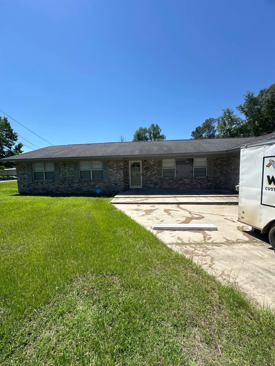 Apartment for rent at 401 W Lynda St #A, Quitman, MS 39355