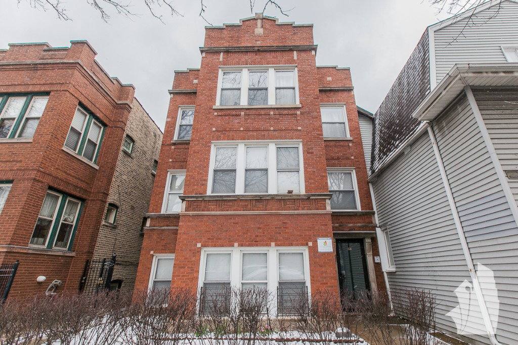Apartment for rent at 3511 N Damen Ave #1, Chicago, IL 60618