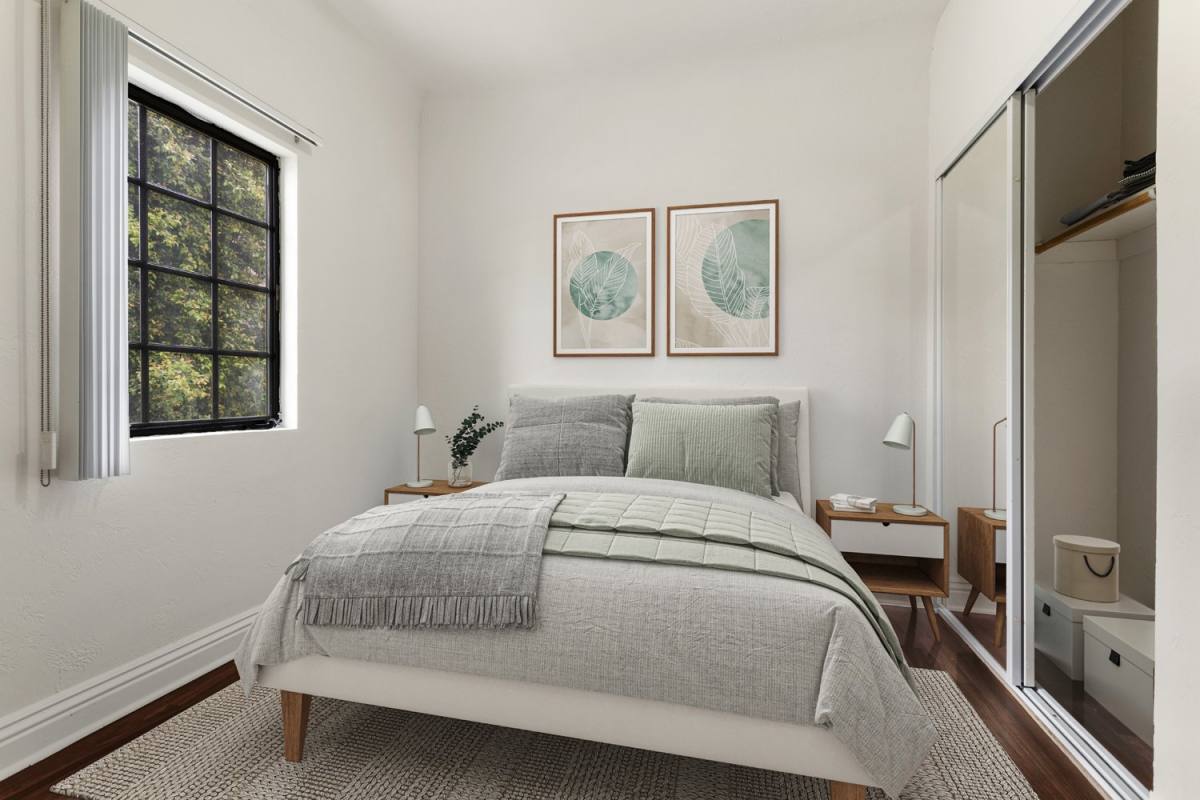 Apartment for rent at 2623 Ellendale Place #20, Los Angeles, CA 90007