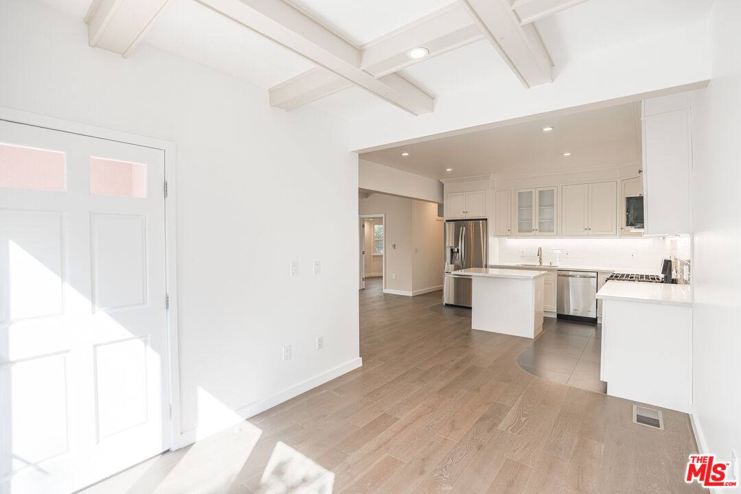 Apartment for rent at 31 Breeze Ave #A, Venice, CA 90291