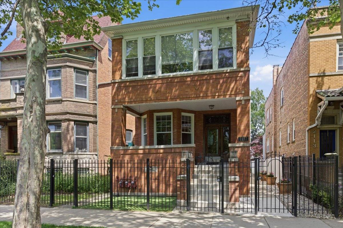 Apartment for rent at 2117 N Humboldt Blvd #G, Chicago, IL 60647