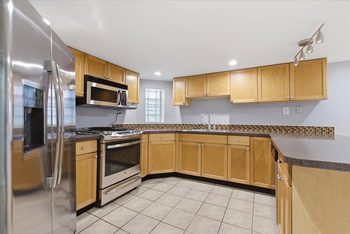 Apartment for rent at 2117 N Humboldt Blvd #G, Chicago, IL 60647