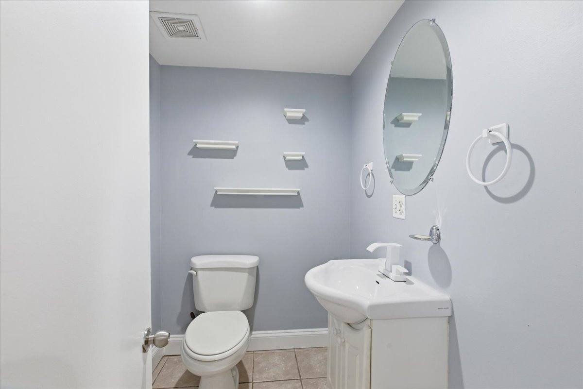 Apartment for rent at 2117 N Humboldt Blvd #G, Chicago, IL 60647