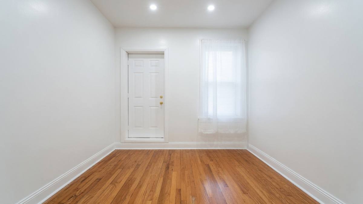 Apartment for rent at 1228 N Cleaver St #1R, Chicago, IL 60642