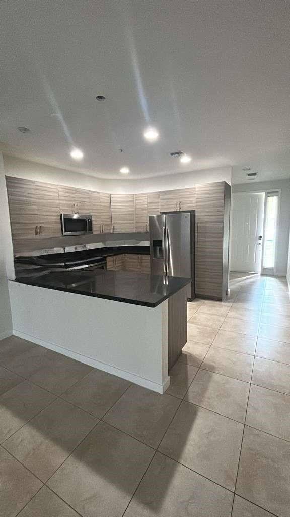 Townhouse for rent at 2675 SW 81st Terrace, Hollywood, FL 33025