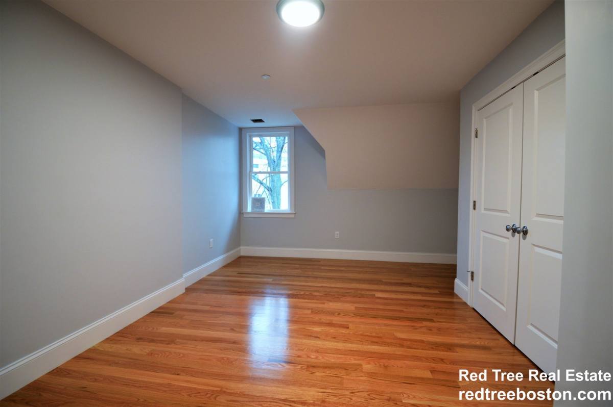 Apartment for rent at 18 Murdock St #U10, Brighton, MA 02135